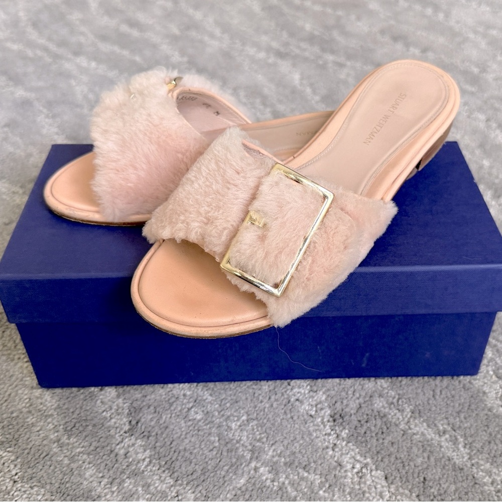 Stuart Weitzman women sandals 6.5. Gently worn